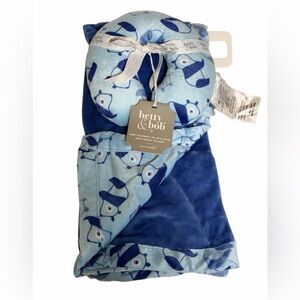 Betty & Bob Blue Whale Baby Blanket & Travel Pillow Set NWT